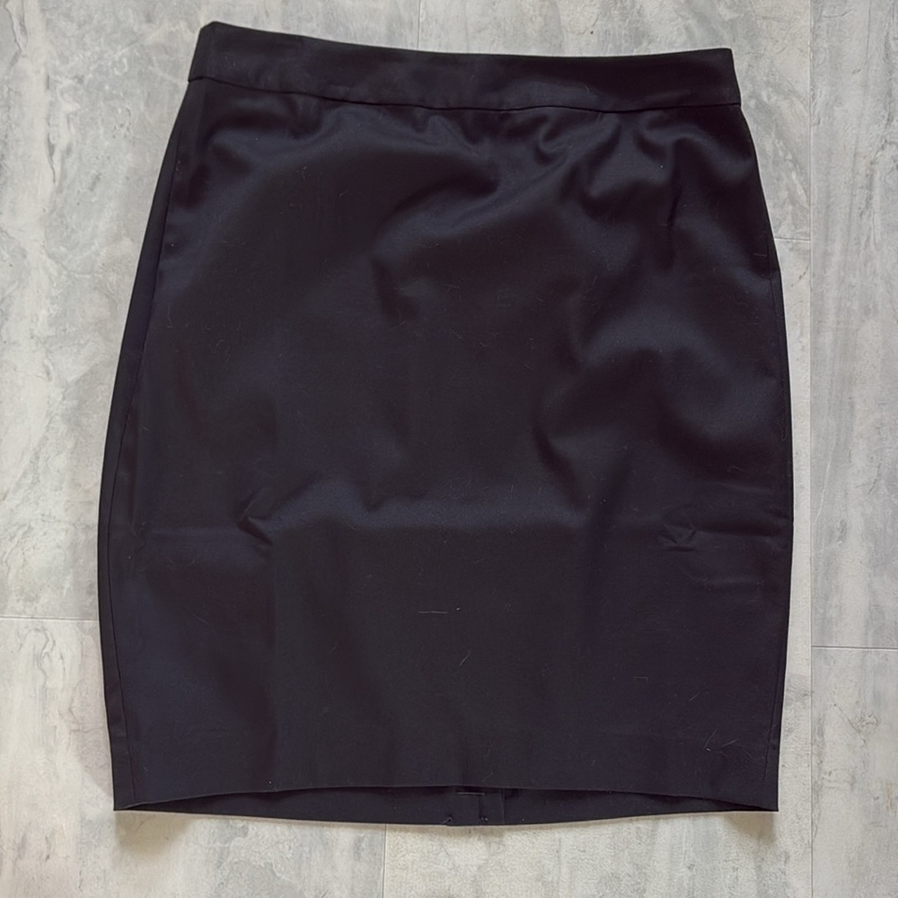 Banana republic  Skirt  pencil skirt black  Sz. 10P  poly rayon spandex NWT